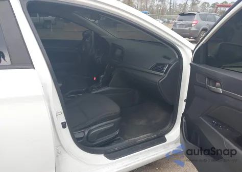 2018 Hyundai Elantra Sel z USA, uszkodzony, nr VIN 5NPD84LF7JH243259